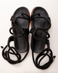 1002 - Sandalia Birken Ametista Toda Preta